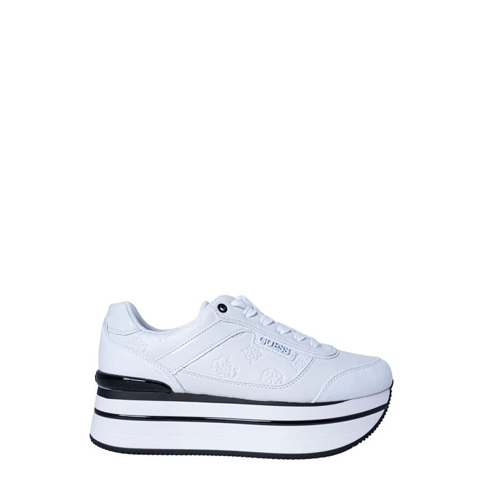 Guess Women Sneakers - fra Guess - Pris 1709 kr! Kjøp nå betal senere med Klarna hos Hubes.no