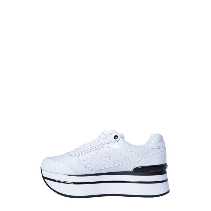 Guess Women Sneakers - fra Guess - Pris 1709 kr! Kjøp nå betal senere med Klarna hos Hubes.no