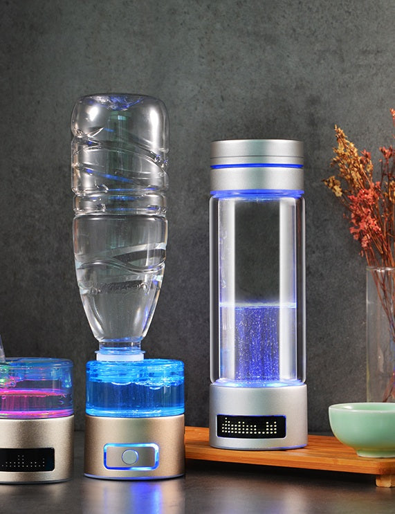 Uno Vita`s Hydrogen (H2) water bottle (up to 9000 ppb)