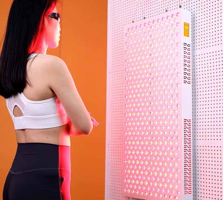 Uno Vita's RLPRO600 LED Therapy Light (full spectrum red light therapy)