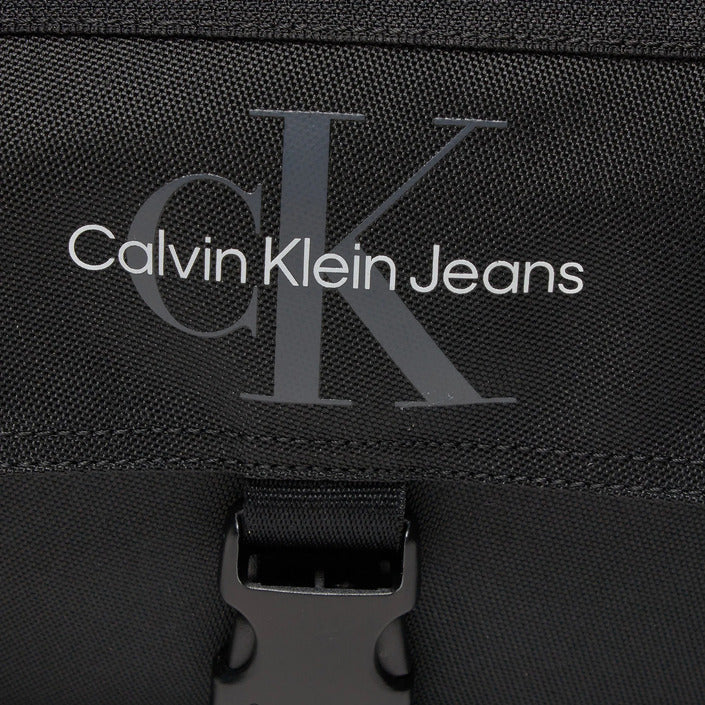 Calvin Klein Veske Herre - fra Calvin Klein - Pris 870 kr! Kjøp nå betal senere med Klarna hos Hubes.no