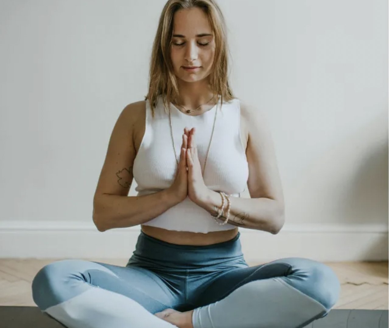 The Analemma Wand (luxury walnut)